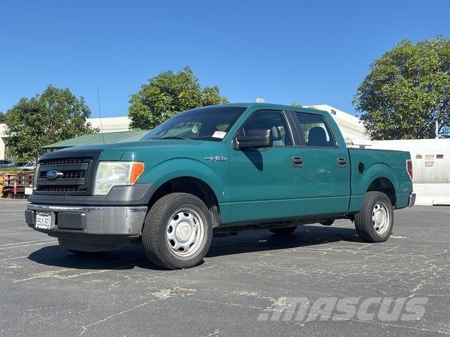 Ford F-150 Пикапи