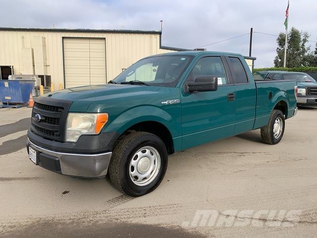 Ford F-150 Пикапи
