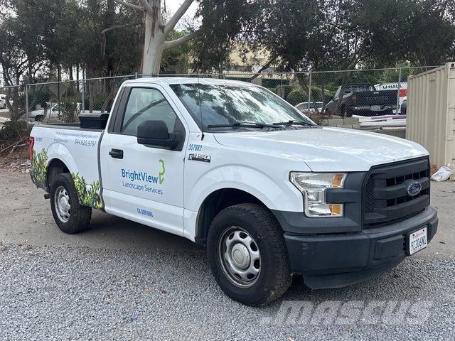 Ford F-150 Пикапи