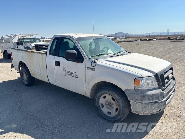Ford F-150 Пикапи