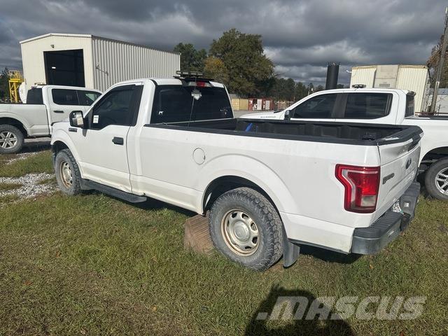 Ford F-150 Пикапи