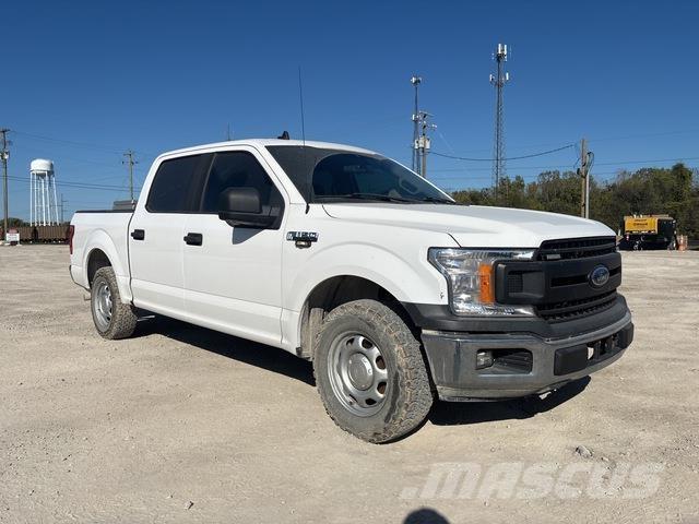 Ford F-150 Пикапи