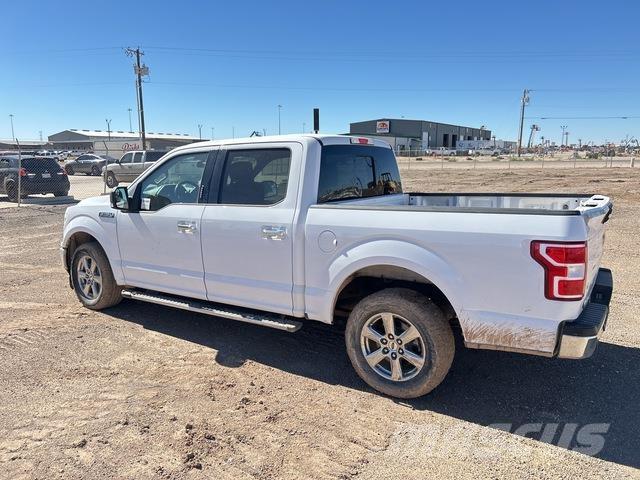 Ford F-150 Пикапи
