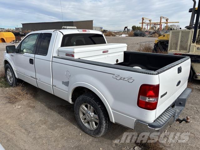 Ford F-150 Пикапи