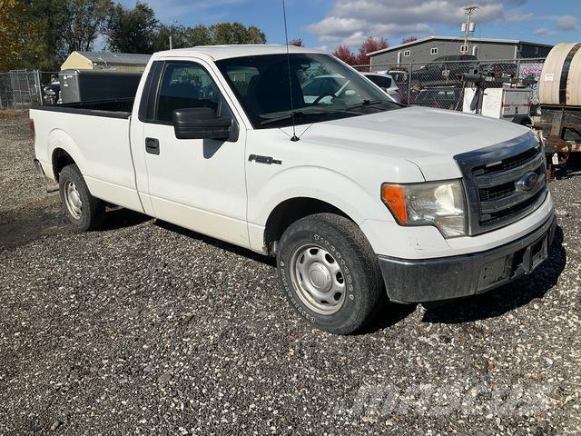 Ford F-150 Пикапи