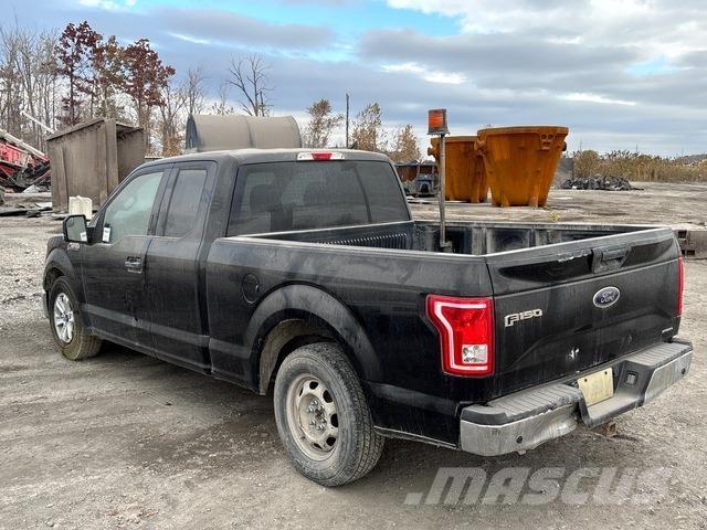 Ford F-150 Пикапи