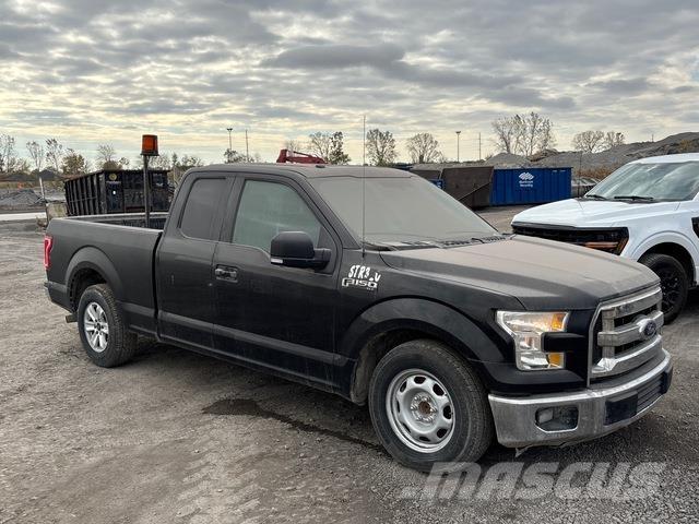 Ford F-150 Пикапи