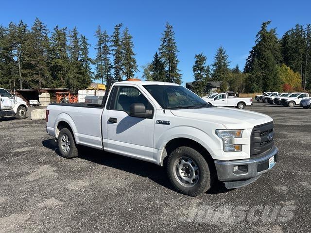 Ford F-150 Пикапи