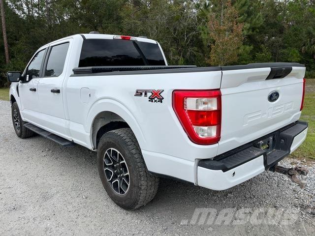 Ford F-150 Пикапи
