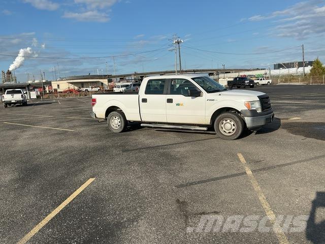 Ford F-150 Пикапи