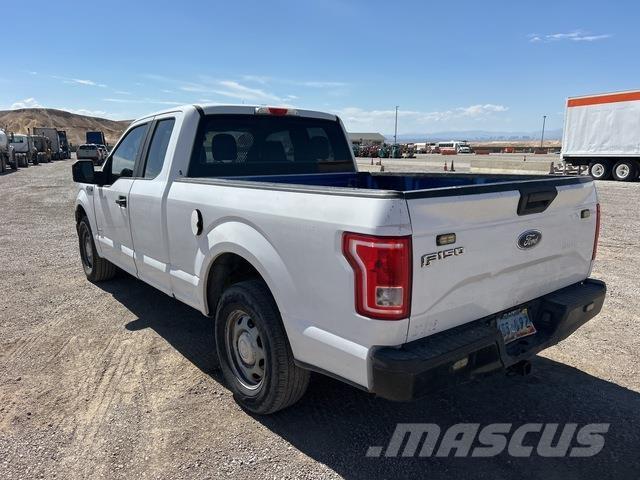 Ford F-150 Пикапи