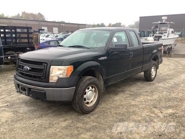 Ford F-150 XL Пикапи