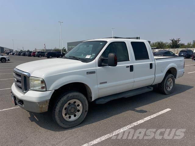 Ford F-250 Пикапи