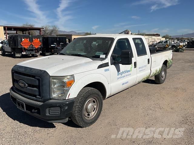 Ford F-250 Пикапи