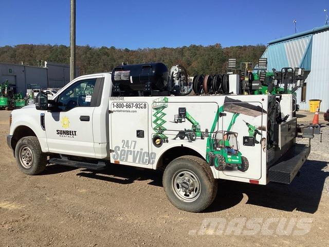 Ford F-250 Общински/универсални превозни средства
