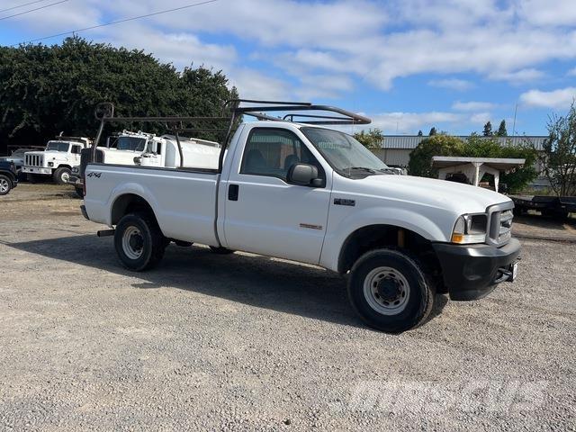 Ford F-250 Пикапи