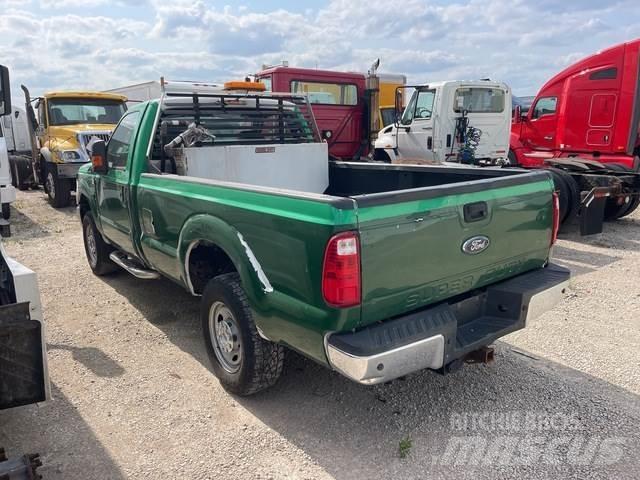 Ford F-250 Други