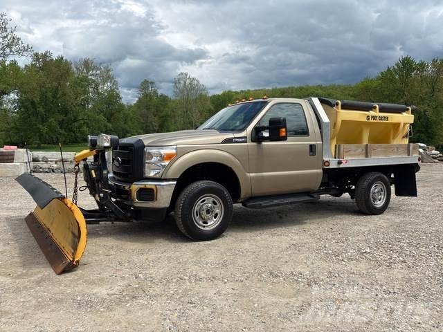 Ford F-250 Снегочистачки