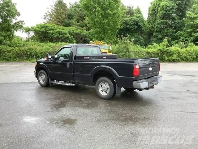 Ford F-250 Други