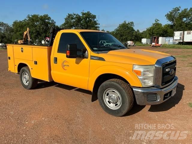Ford F-250 Пикапи