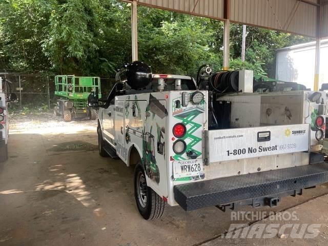 Ford F-250 Общински/универсални превозни средства
