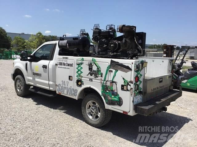 Ford F-250 Общински/универсални превозни средства
