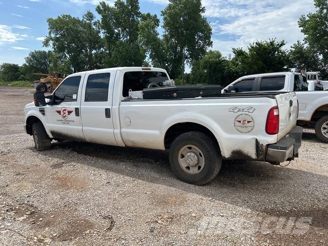 Ford F-250 Пикапи