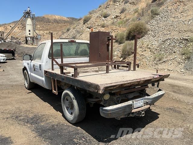 Ford F-250 Бордови