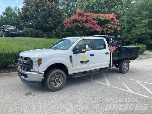 Ford F-250 Бордови