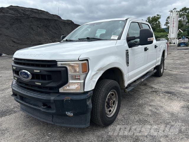 Ford F-250 Пикапи