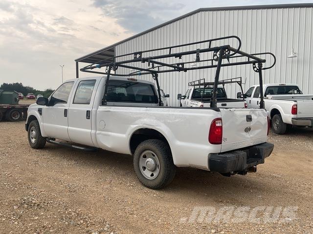 Ford F-250 Пикапи