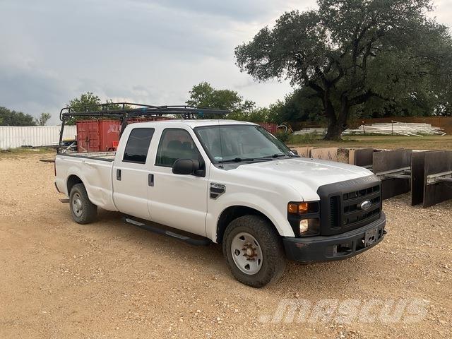 Ford F-250 Пикапи
