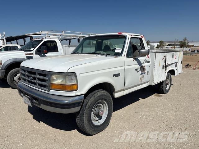 Ford F-250 Пикапи