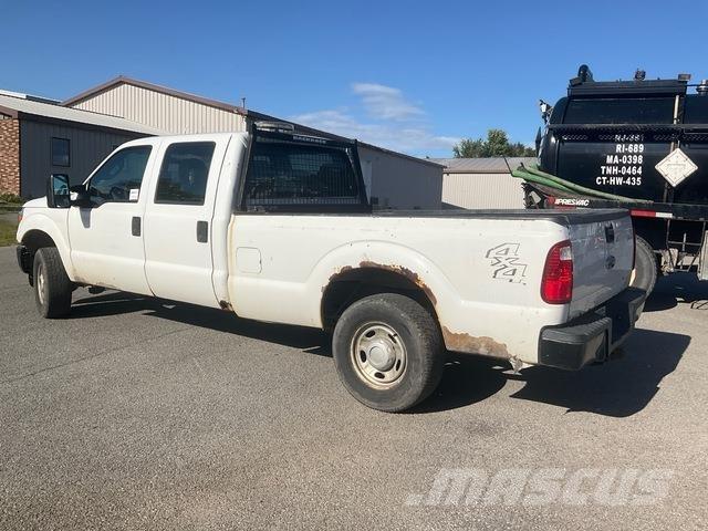 Ford F-250 Пикапи