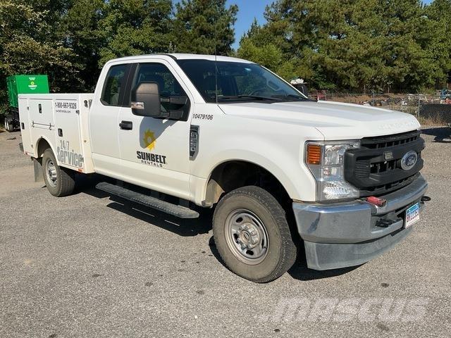 Ford F-250 Пикапи