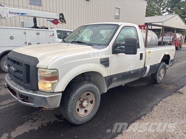 Ford F-250 Пикапи