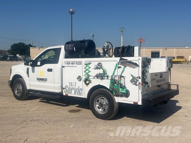 Ford F-250 Общински/универсални превозни средства
