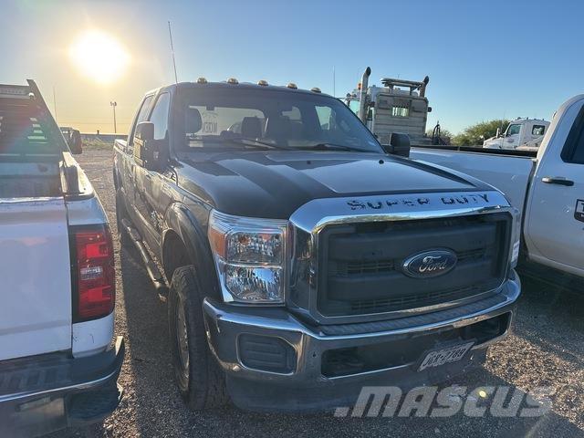 Ford F-250 Пикапи