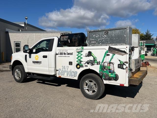 Ford F-250 Общински/универсални превозни средства
