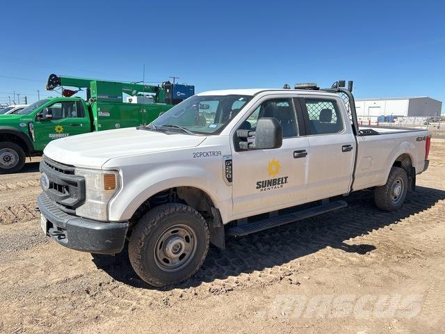 Ford F-250 Пикапи
