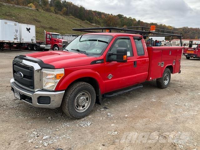 Ford F-250 Пикапи