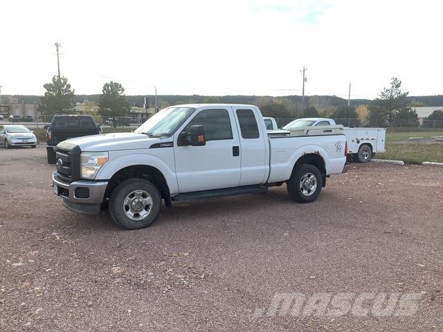 Ford F-250 Пикапи