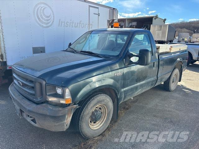 Ford F-250 Пикапи