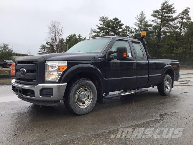 Ford F-250 Пикапи