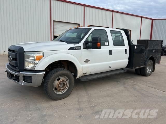 Ford F-350 Пикапи