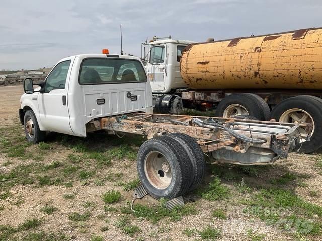 Ford F-350 Кабини