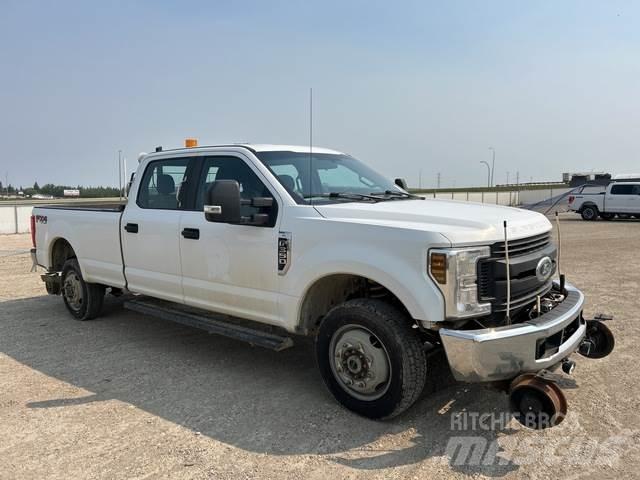 Ford F-350 Други