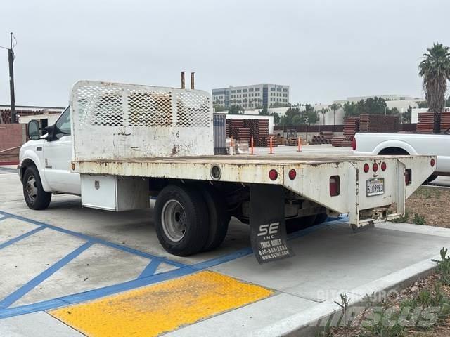 Ford F-350 Бордови