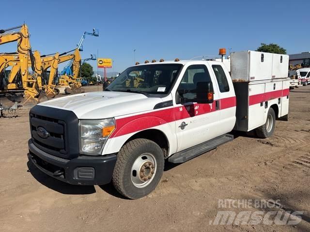 Ford F-350 Общински/универсални превозни средства
