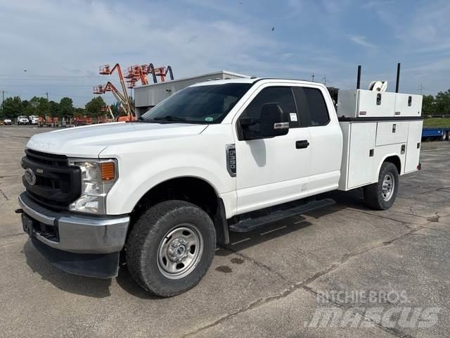 Ford F-350 Общински/универсални превозни средства
